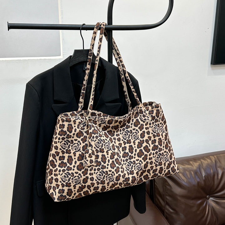 Damen elegante Taschentasche aus weichem Kunstleder Nord Taschen