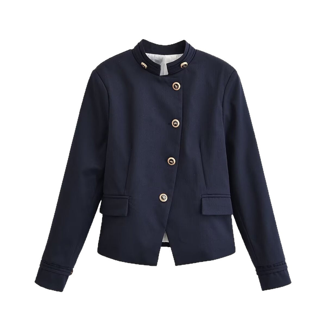 Damen Kurzblazer mit Stehkragen, goldfarbenen Zierknöpfen und Pattentaschen Nord Taschen