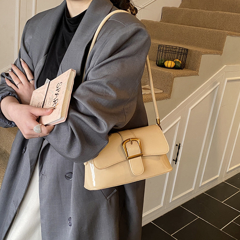 Damen Umhängetasche mit abnehmbarem Gurt und elegantem Verschluss Nord Taschen