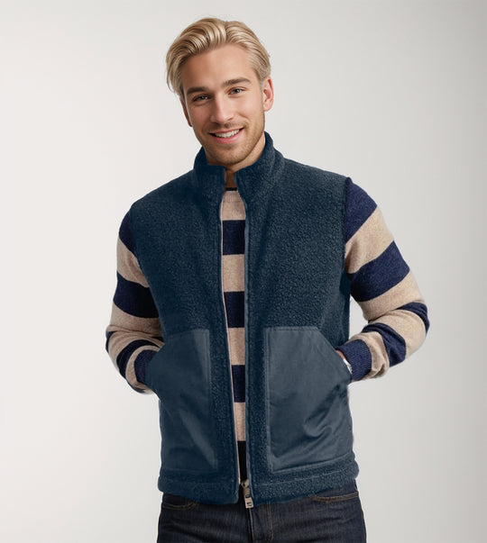 Damen Kurz geschnittene Bouclé-Fleece-Weste mit Stehkragen, Zwei-Wege-Reißverschluss und kontrastierenden Aufsatztaschen Nord Taschen