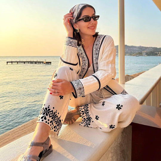 Damen Gestepptes Kimono-Cardigan mit geometrischer Stickbordüre Nord Taschen