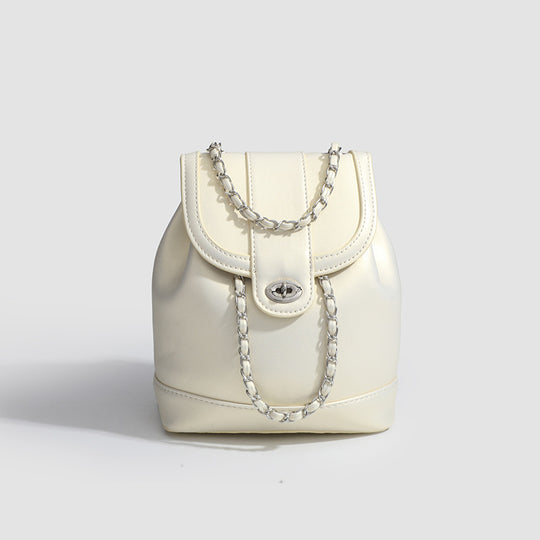 Damen Umhängetasche mit elegantem Kettenhenkel und stilvollem Faltendesign Nord Taschen