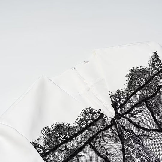 Damen Figurbetontes Minikleid mit Korsagen‑Optik und Spitzenapplikation Nord Taschen