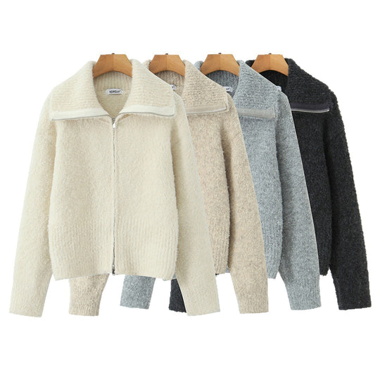 Damen kurze gezippte Strickjacke mit Stehkragen und Rippenbund Nord Taschen