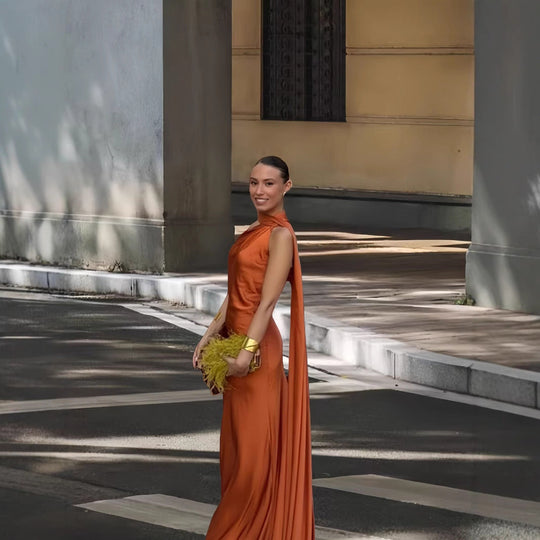 Damen Elegantes und fließendes Abendkleid mit asymmetrischem Ausschnitt - Arvani