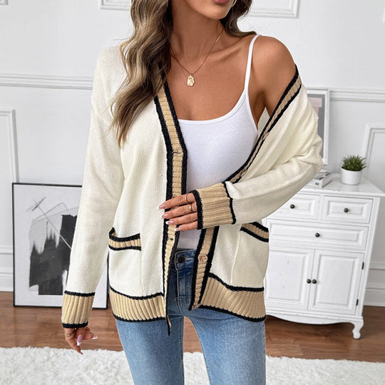 Damen Langer Feinstrick-Cardigan mit V-Ausschnitt, Kontrastpaspeln und aufgesetzten Pattentaschen Nord Taschen