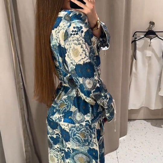 Damen Zweiteiliges florales Jacquard-Loungewear-Set mit Taillengürtel, Paspelierung und Bindärmeln Nord Taschen