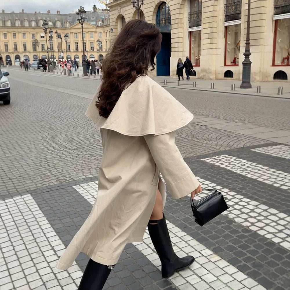 Damen Oversize-Trenchcoat mit Cape-Detail und hohem Stehkragen Nord Taschen