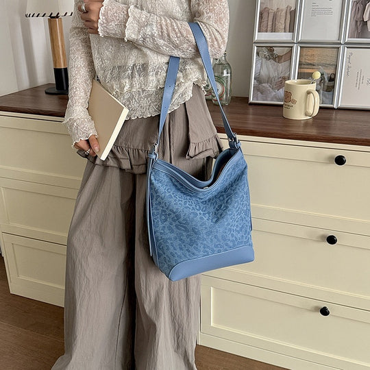 Damen Hobo-Tasche mit elegantem Leodruck und verstellbarem Schulterriemen Nord Taschen
