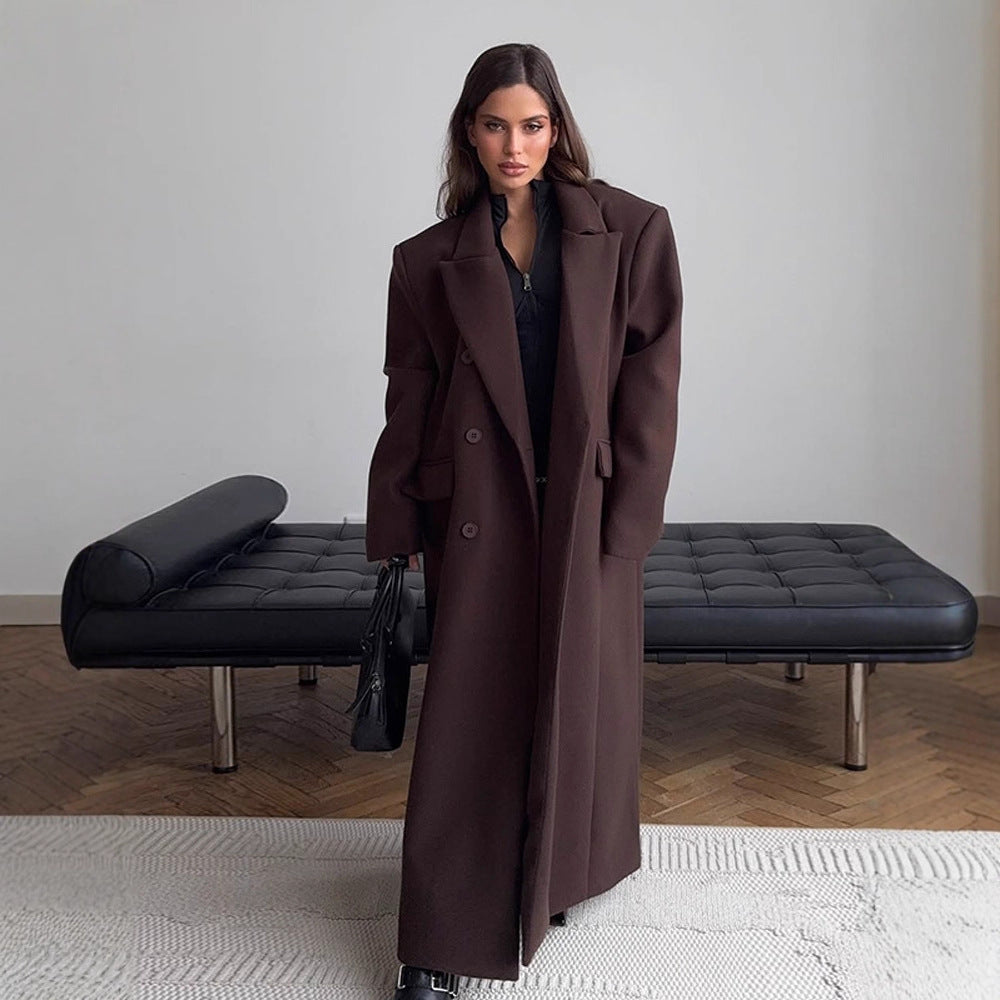Damen Maxilanger Wollmix-Mantel mit kastiger Oversize‑Silhouette und markanten Schultern Nord Taschen