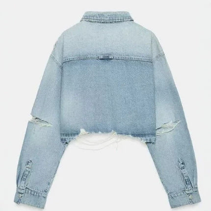 Damen Cropped Jeansjacke im Boxy‑Cut mit fransigem Saum und aufgesetzter Brusttasche Nord Taschen