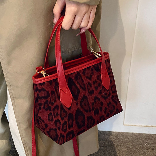 Damen Umhängetasche im Leopard-Design Nord Taschen