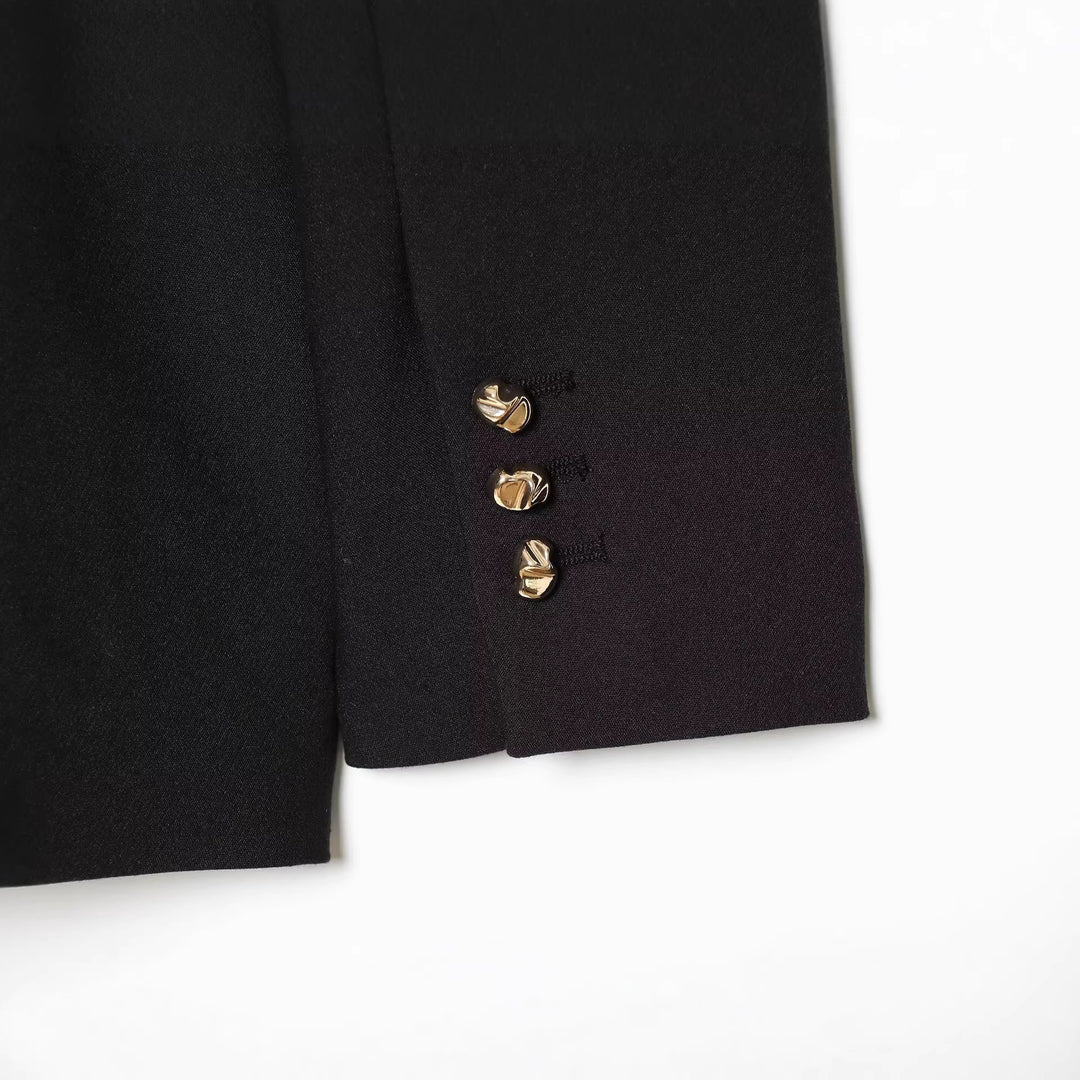 Damen Taillierter Blazer mit breitem Gürtel und goldener Ovalschließe Nord Taschen