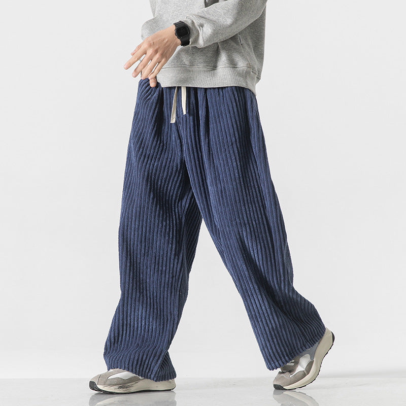 Herren Weit geschnittene Cordhose mit Tunnelzugbund und markanter Rippenstruktur Nord Taschen