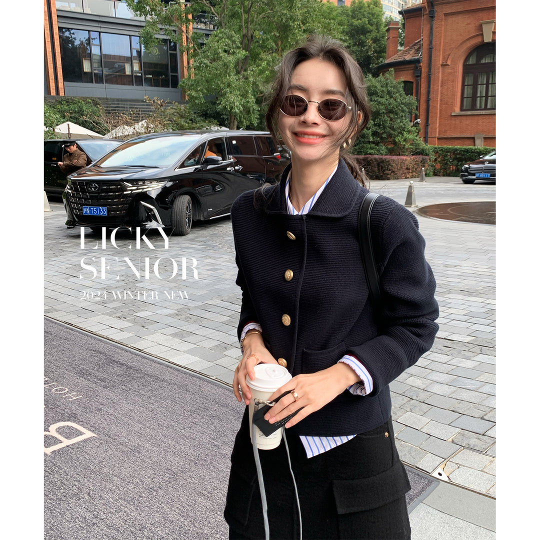 Damen Strukturierte Strickjacke-Blazer mit goldenen Zierknöpfen und aufgesetzten Taschen Nord Taschen