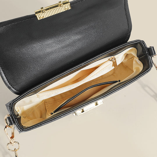 Damen Clutch-Tasche mit raffinierter Krokodilprägung und elegantem Kettenverschluss Nord Taschen