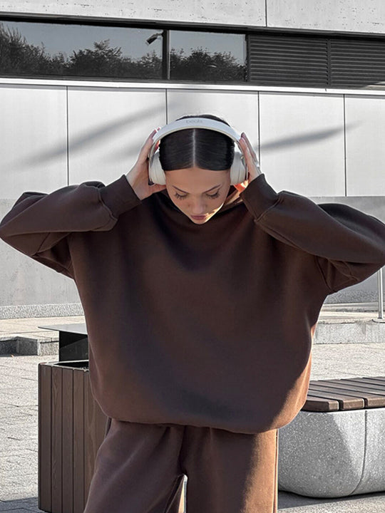 Damen urbanes Oversize-Lounge-Set mit Kapuzenpullover, locker geschnittener High-Waist-Jogginghose und passender Mütze Nord Taschen