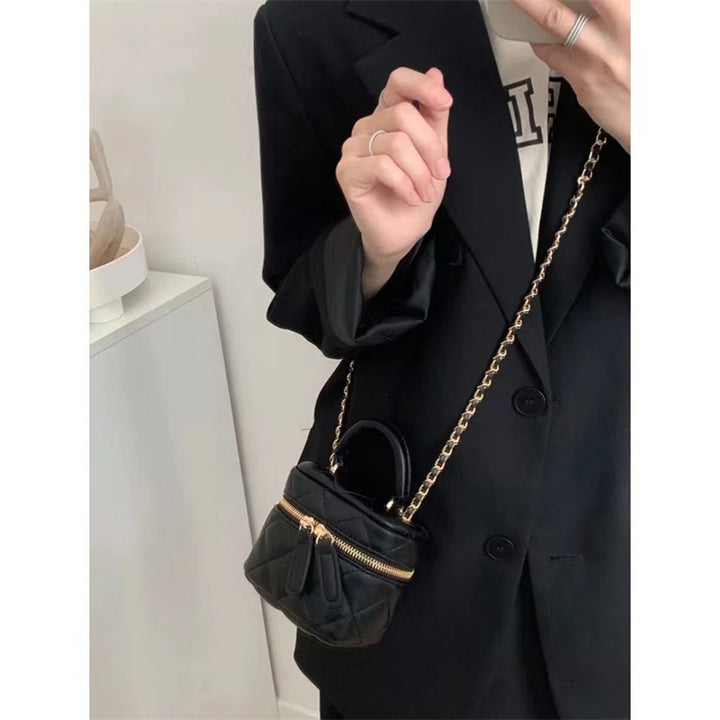 Damen Designer Clutch aus hochwertigem Kunstleder mit elegantem Steppmuster Nord Taschen