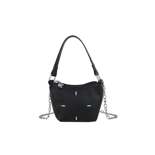 Damen Mini-Handtasche mit glänzender Kette und strukturiertem Obermaterial Nord Taschen