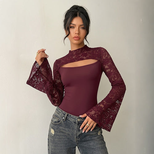 Damen Spitzen-Bodysuit mit Cut-Out, Carmen‑Optik und ausgestellten Trompetenärmeln Nord Taschen