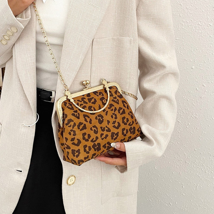 Damen elegante Clutch-Tasche mit Kettenriemen und floralem Verschluss Nord Taschen