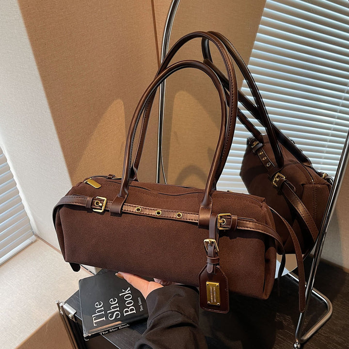 Damen Handtasche aus hochwertigem Wildleder mit elegantem Design Nord Taschen