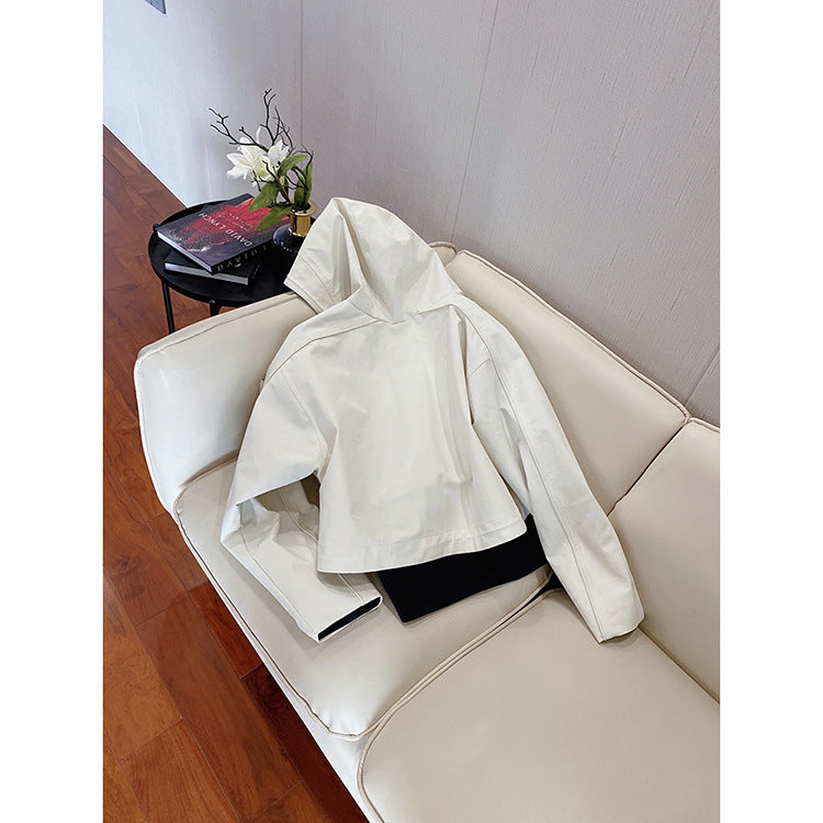 Damen Kurze Kapuzenjacke mit Mesh-Futter, verdeckter Reißverschluss und Kontrastdetails Nord Taschen