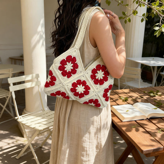 Damen Häkelhandtasche mit floralen Applikationen und großzügigem Innenraum Nord Taschen