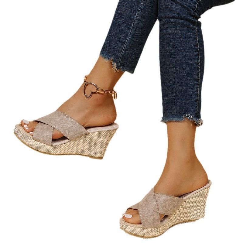 Damen Wedge-Pantoletten mit geflochtenem Design und komfortablem Fußbett