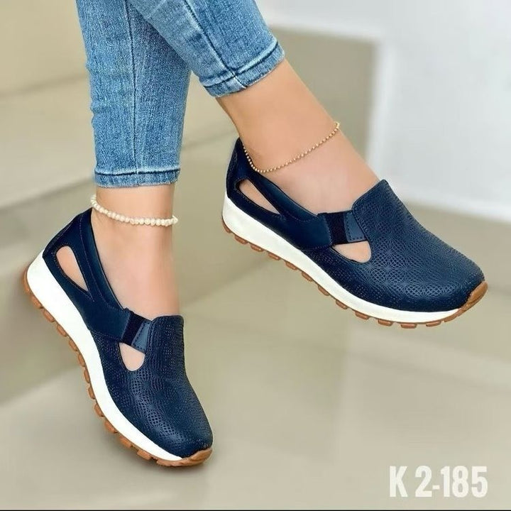 Damen  atmungsaktive Slip-On Keilsneaker aus Kunstleder mit Cut-Outs und gepolsterter Komfortsohle Nord Taschen