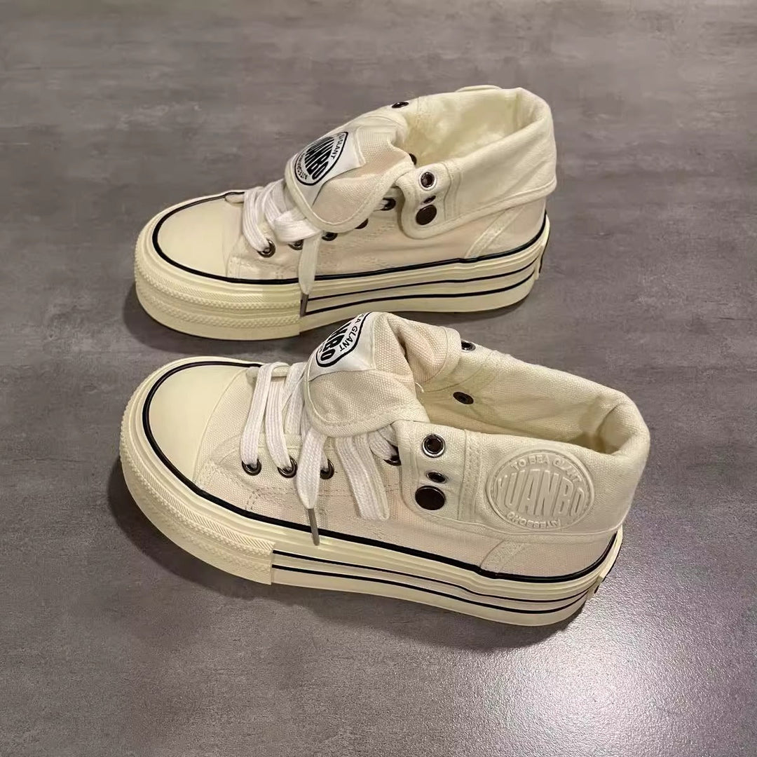 Damen Hohe Sneaker mit coolem Vintage-Design und praktischer Schnürung
