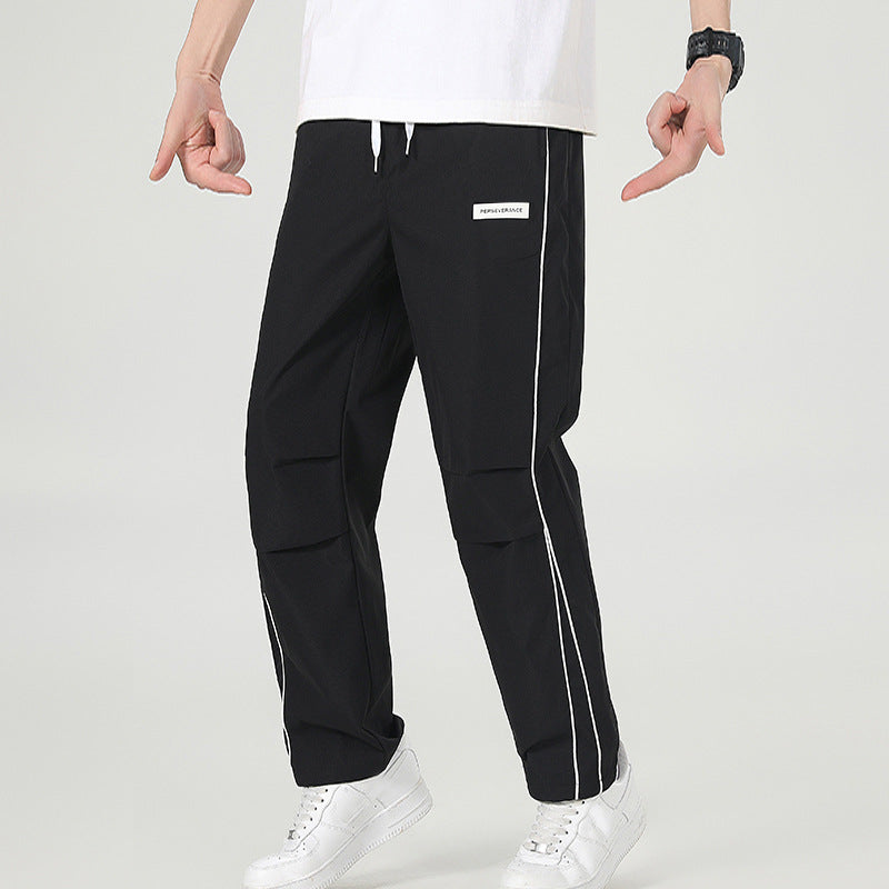 Herren Leichte Technical-Trackhose mit elastischem Bund, Knieabnähern & seitlicher Kontrastpaspel Nord Taschen