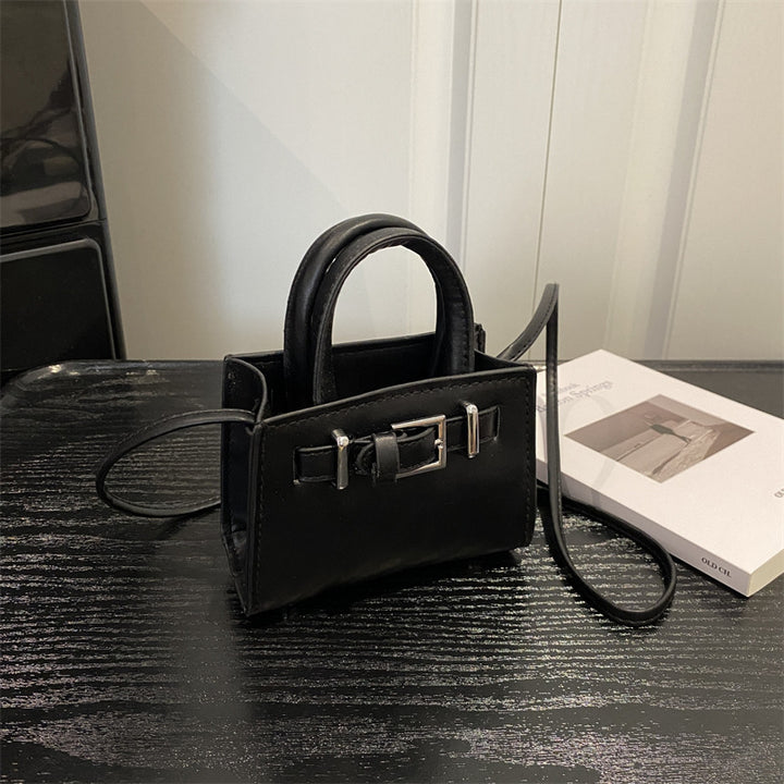 Damen stylische Handtasche mit praktischem Tragegurt und elegantem Verschluss Nord Taschen