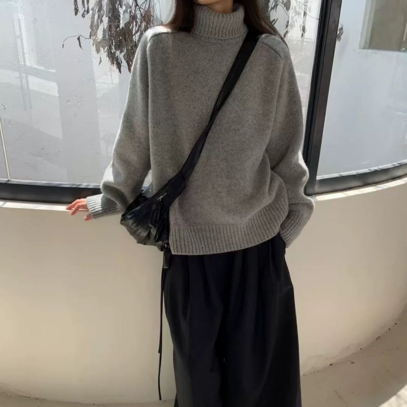 Damen Rollkragenpullover aus feinem Wollmix mit geradem Schnitt und breitem Rippkragen Nord Taschen