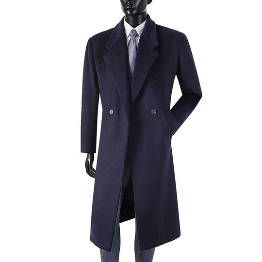 Herren Maxilanger Wollmantel im minimalistischen Schnitt mit schmalem Revers und seitlichen Eingrifftaschen Nord Taschen
