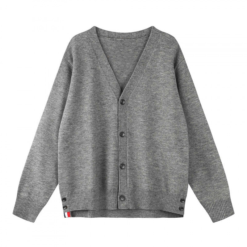Unisex Oversize V‑Neck Strickcardigan mit Knopfleiste und Seitendruckknöpfen Nord Taschen