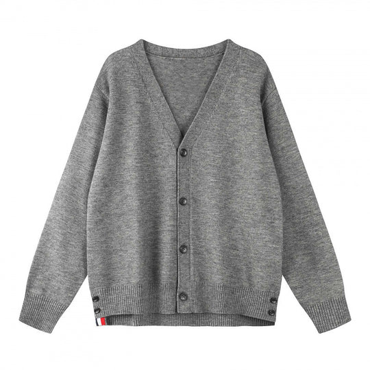 Unisex Oversize V‑Neck Strickcardigan mit Knopfleiste und Seitendruckknöpfen Nord Taschen