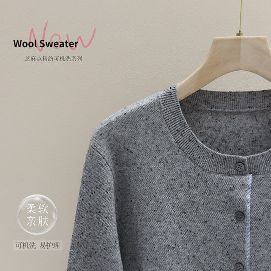 Damen Kurz geschnittener Feinstrick-Cardigan mit kontrastierenden Hemdblusenmanschetten Nord Taschen