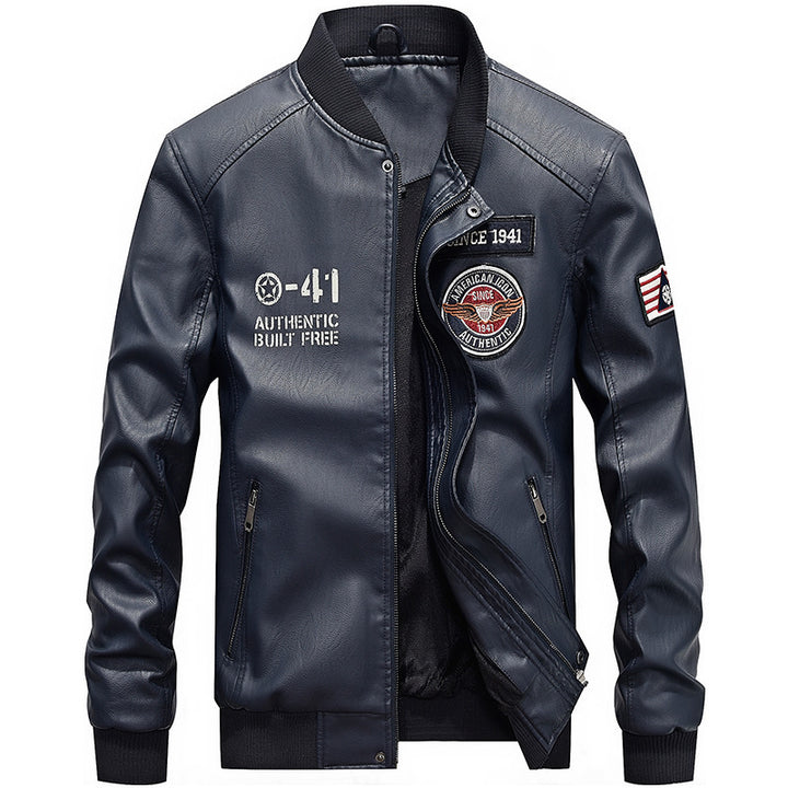 Herren  leichte Kunstleder-Bomberjacke im Pilotenstil mit gestickten Patches und verdeckter Reißverschlussleiste Nord Taschen