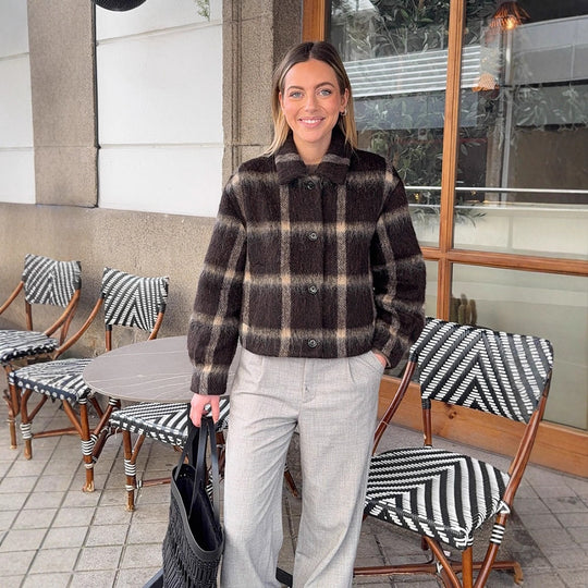 Damen Kurze karierte Bouclé‑Jacke mit kastiger Silhouette und Knopfleiste Nord Taschen