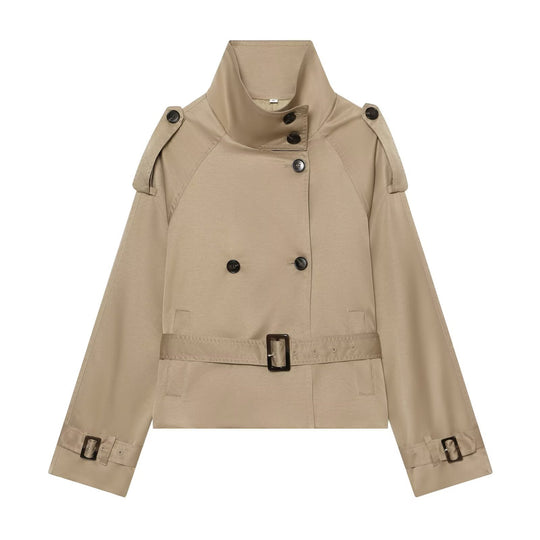 Damen Kurze taillierte Trenchjacke im Cape‑Look mit hohem Funnelkragen und Schnallenmanschetten Nord Taschen