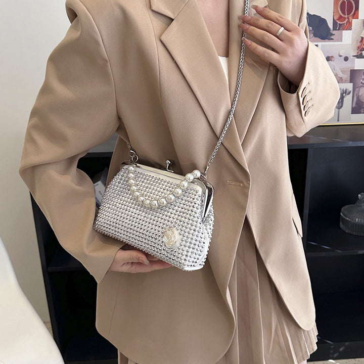 Damen Glamouröse Abendtasche mit Perlenverzierung und funkelndem Design Nord Taschen