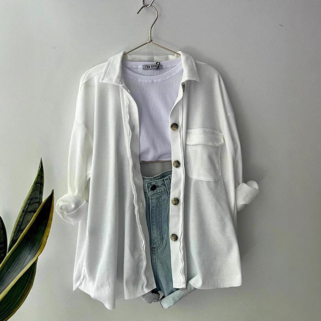 Damen Oversized Cordhemdjacke aus Breitcord mit Brusttasche und Holzknöpfen Nord Taschen