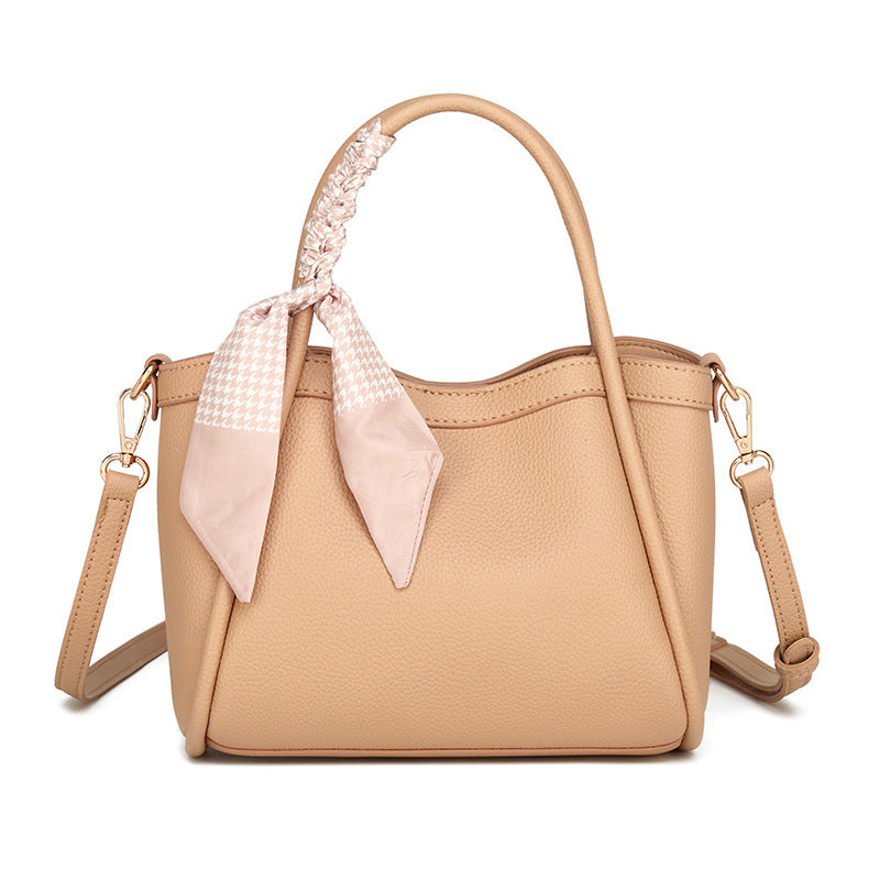 Damen Handtasche mit modischem Schal-Detail und verstellbarem Schulterriemen Nord Taschen