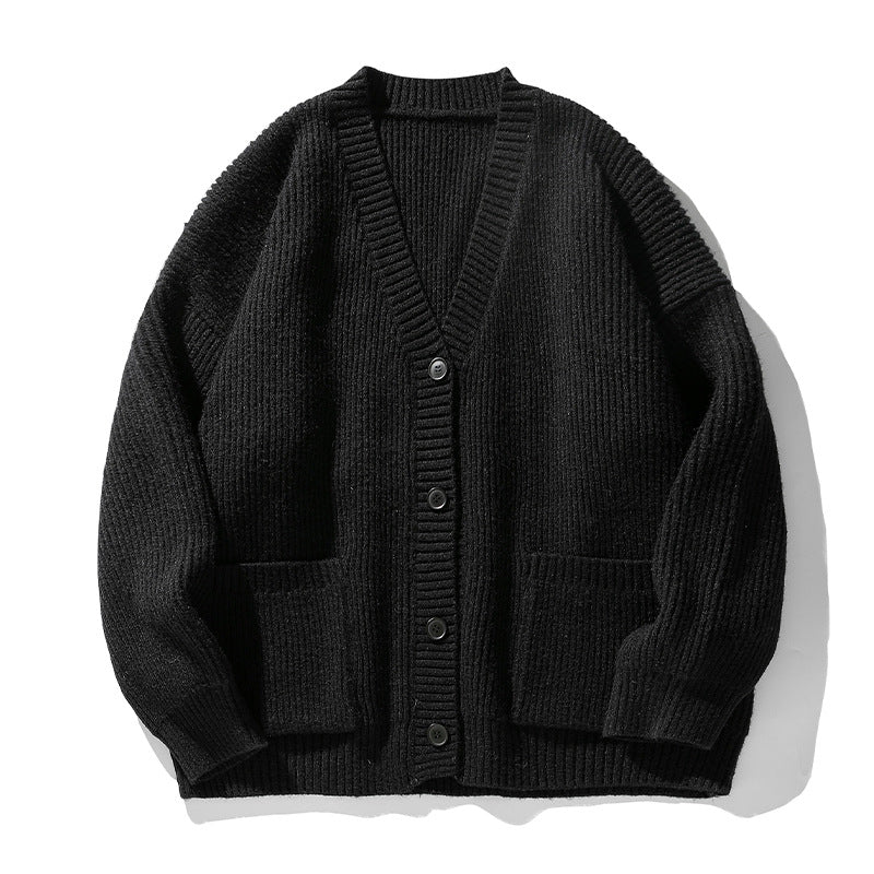 Unisex Oversize Strickcardigan mit V‑Ausschnitt, Knopfleiste und aufgesetzten Taschen Nord Taschen
