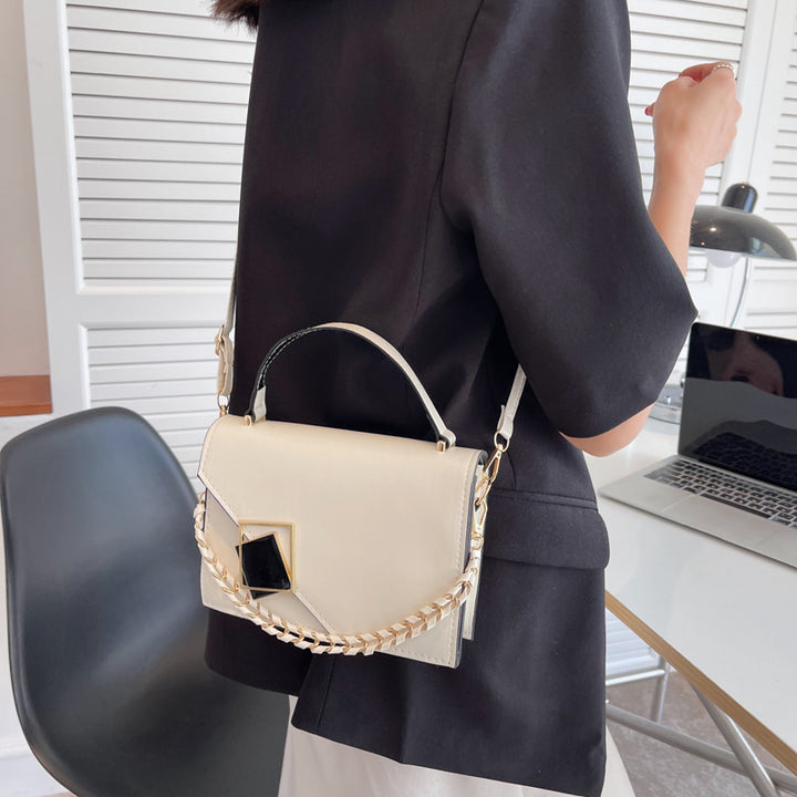 Damen Umhängetasche mit elegantem Kettenakzent Nord Taschen