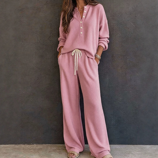 Damen Waffelstrick-Loungewear-Set mit Henley-Oberteil und weiter Kordelbundhose Nord Taschen