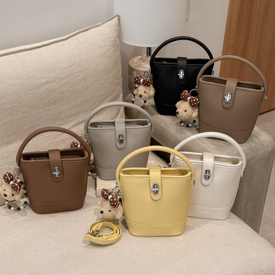 Damen Bucket Bag mit praktischem Tragegriff und abnehmbarem Anhänger Nord Taschen