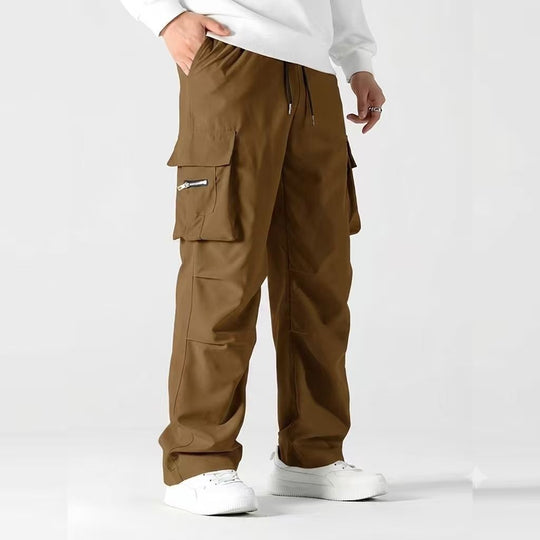 Herren weite Utility-Cargohose mit Tunnelzugbund, Knieabnähern und Multifachtaschen Nord Taschen
