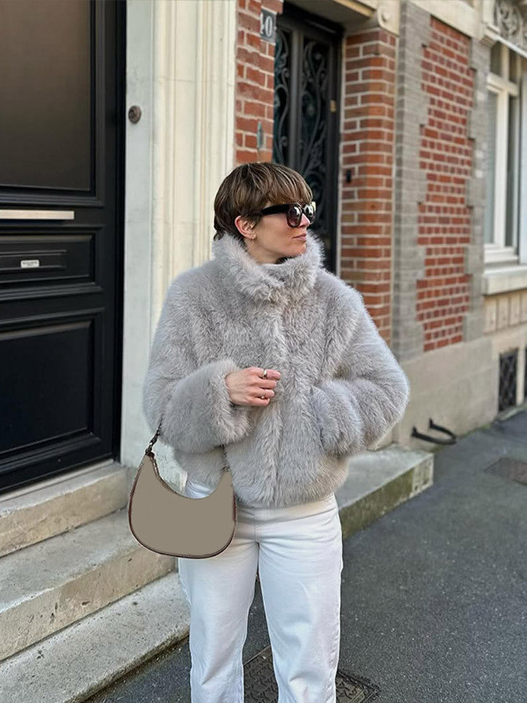 Damen Kurze Boxy‑Jacke aus hochflorigem Kunstpelz mit hohem Schalkragen Nord Taschen